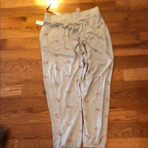 LOVE BY GAP gray pajama pants with love down the pants NWT M - Picture 3 of 9